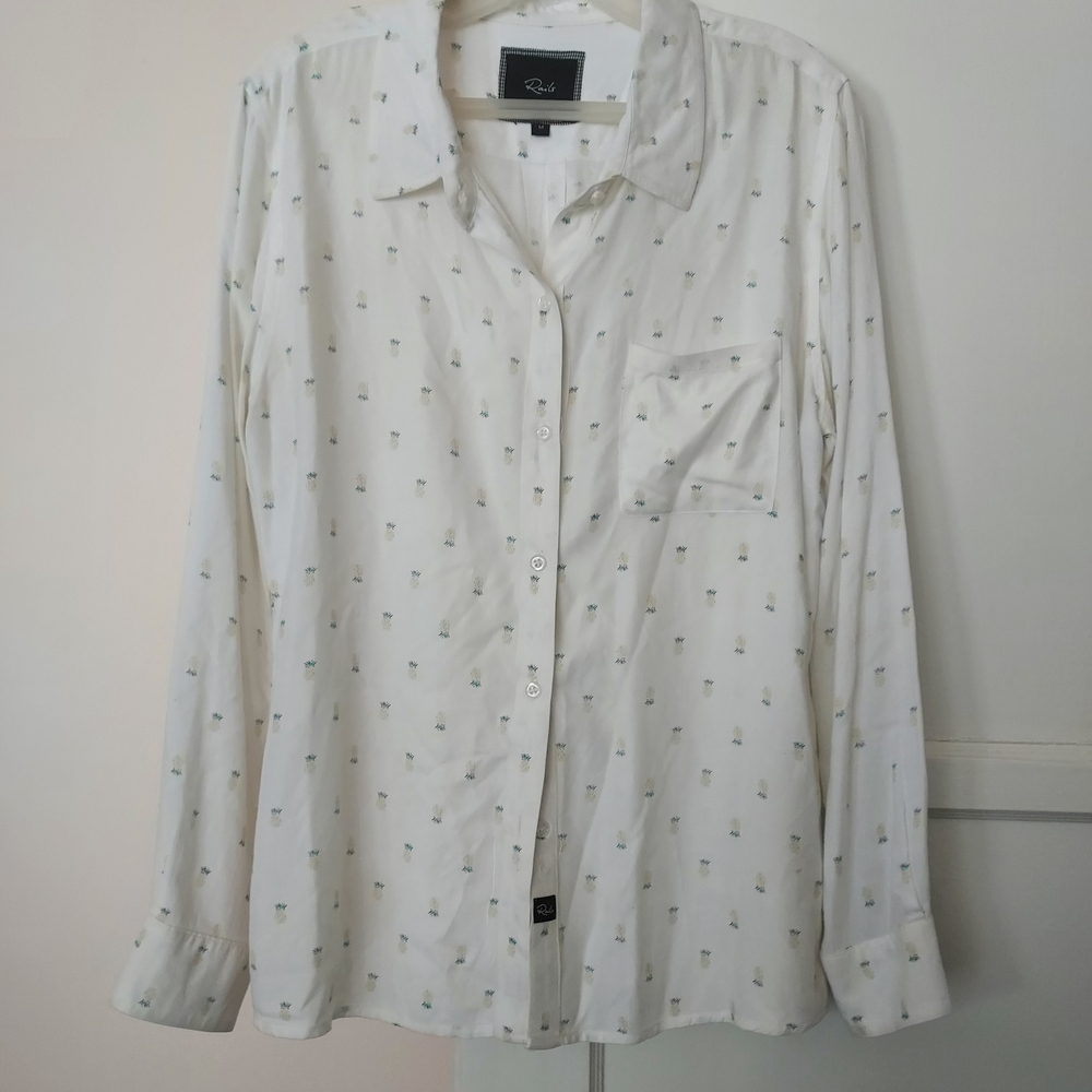 Rails Rare Quirky Soft Flowy White Button-Up Blouse Mini Pineapples  Beachy